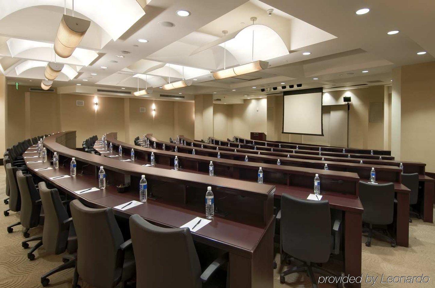 Hilton Long